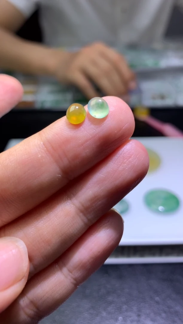 定制翡翠未镶嵌毛货