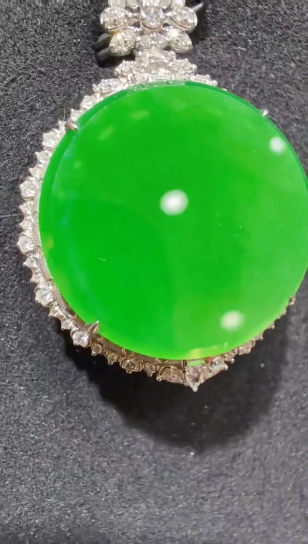 吊坠(不含链)18K金镶嵌翡翠多样性团购发一件