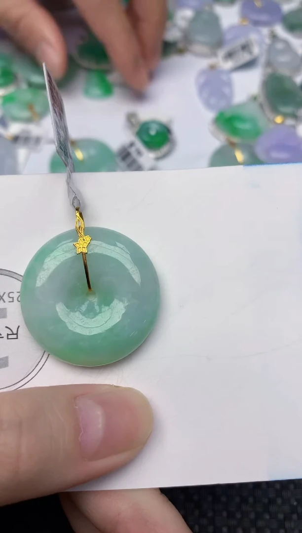 颈饰18K金镶嵌翡翠天然缅甸翡翠a货百元以上9元证书费自理