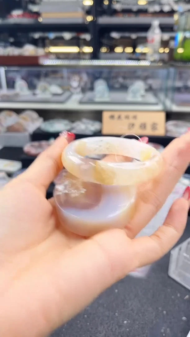 未镶嵌手镯石英质玉51圈口（赠品镯心）1889000