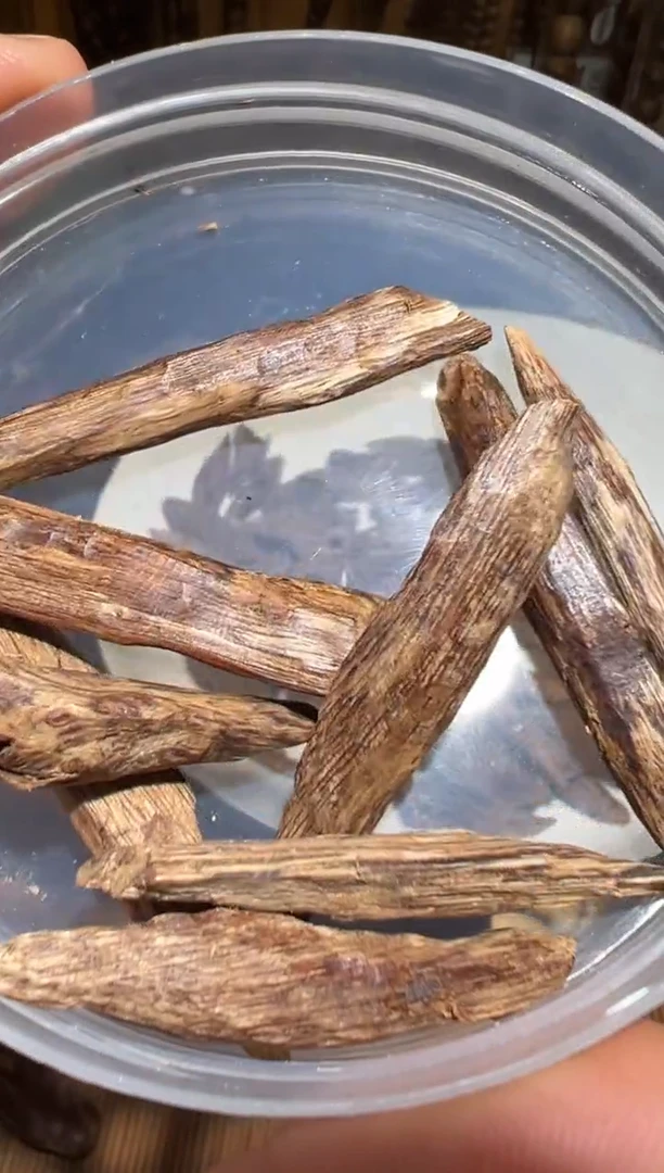 沉香沉香碎屑一*莱特6.5克