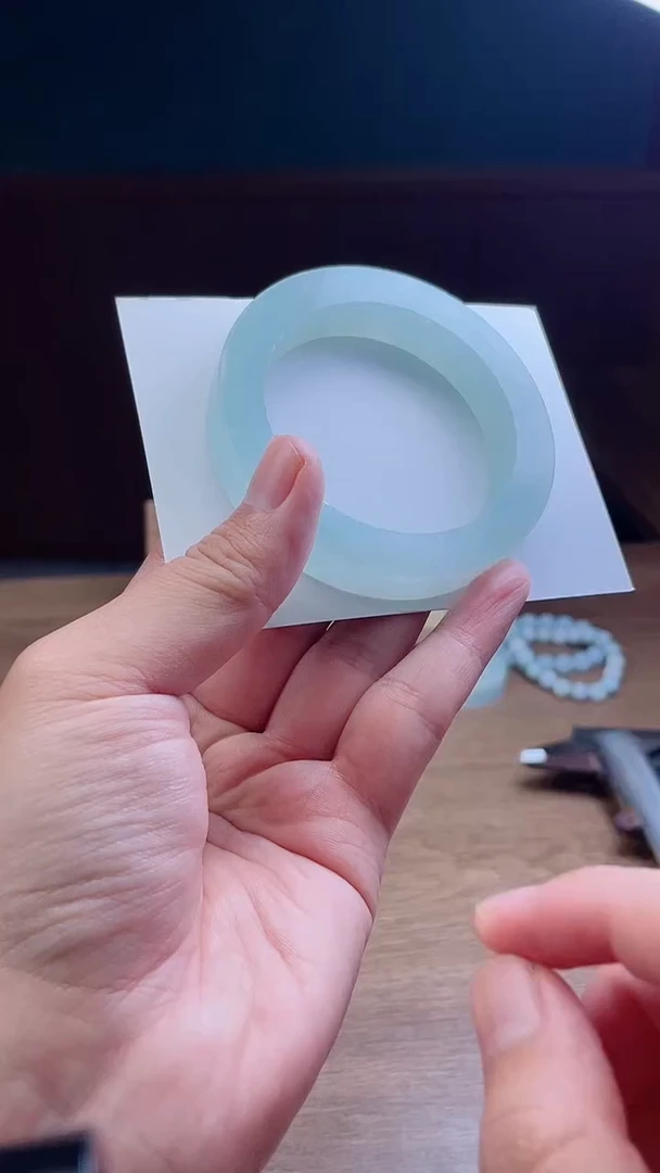 未镶嵌手镯定制翡翠芒****）定制