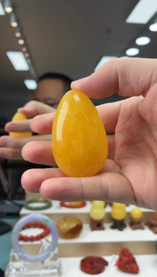 琥珀颈饰未镶嵌吊坠