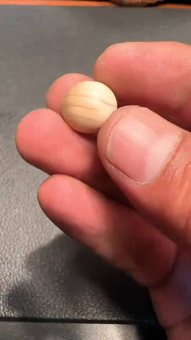 高白圆珠高白圆珠