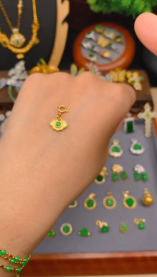 【闪购商品】翡翠吊坠(不含链)银S925镶嵌如意万能扣