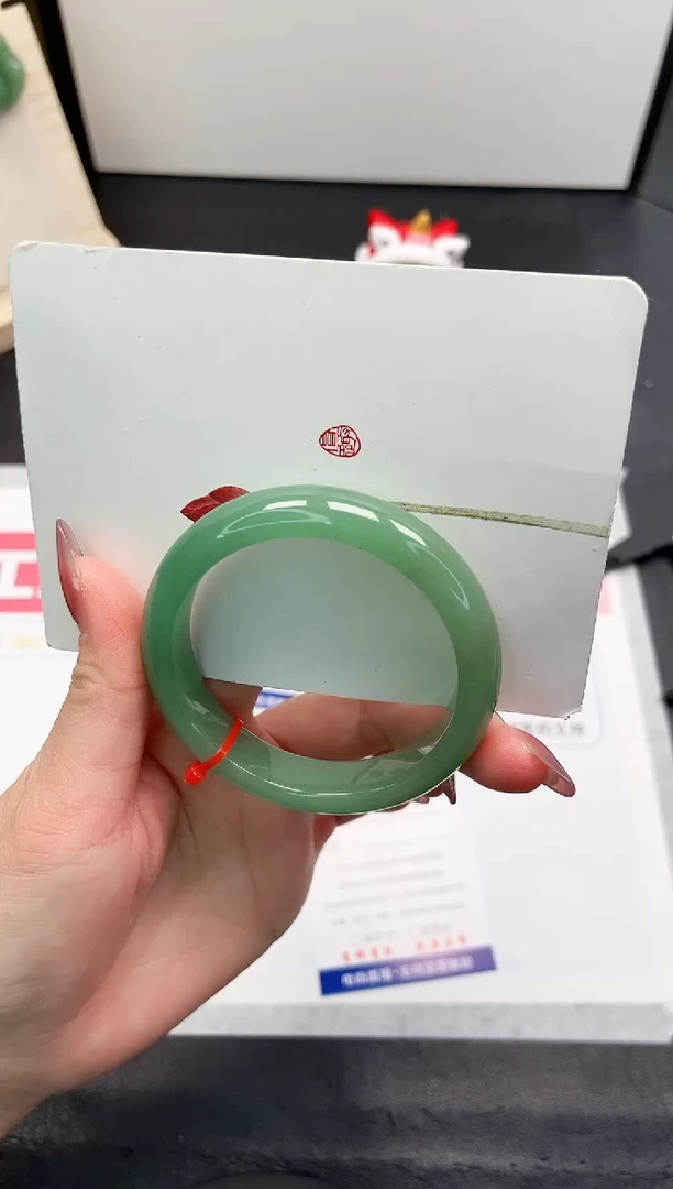 【闪购商品】石英质玉手镯未镶嵌162-54.2