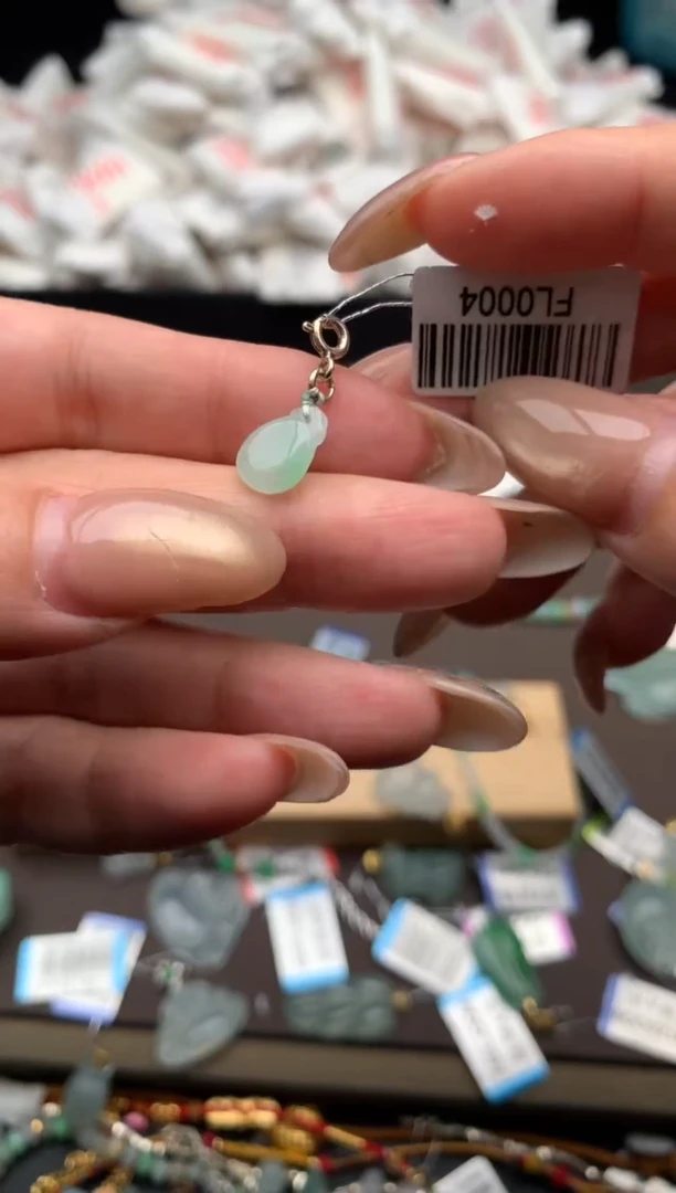【闪购商品】翡翠挂件银S925镶嵌一