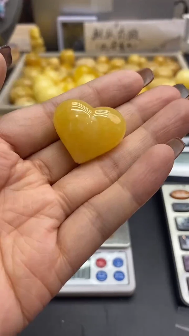 琥珀未镶嵌珠宝奇石2249