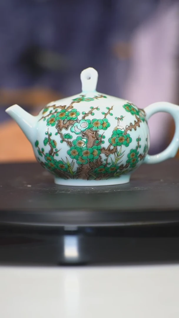 【闪购商品】壶奉旨官窑 古彩绿梅壶（2）