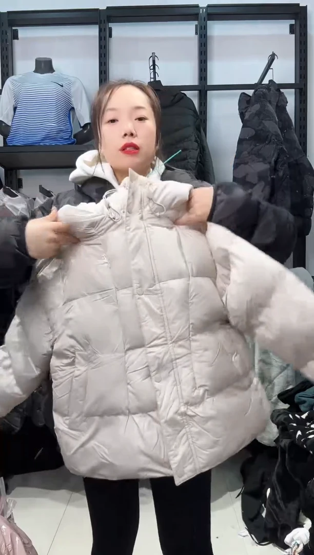 2212   编码  瑕疵直播间过款为准 尺码  ·  S