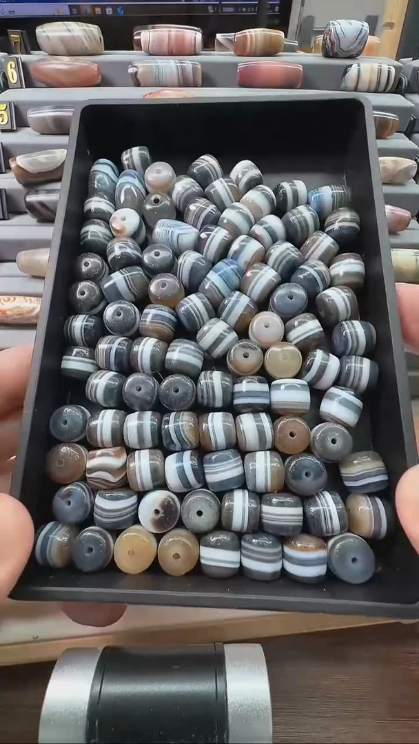 未镶嵌颈饰玛瑙/玉髓玛瑙10*11 一颗起拍