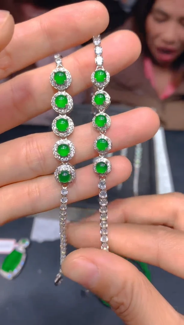 【闪购商品】定制翡翠未镶嵌98多样性发货（发其一）