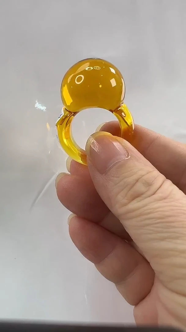 琥珀颈饰未镶嵌戒指