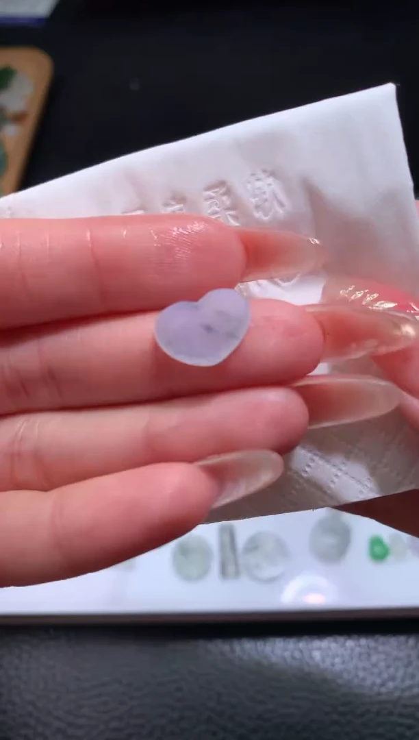 【闪购商品】定制翡翠未镶嵌爱心