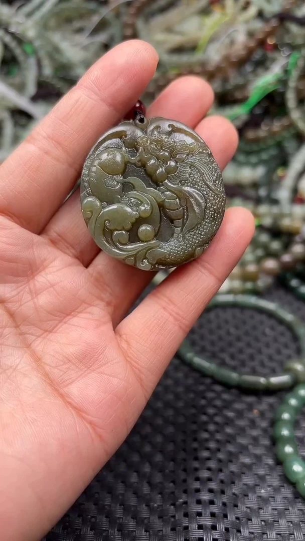 颈饰未镶嵌和田玉1