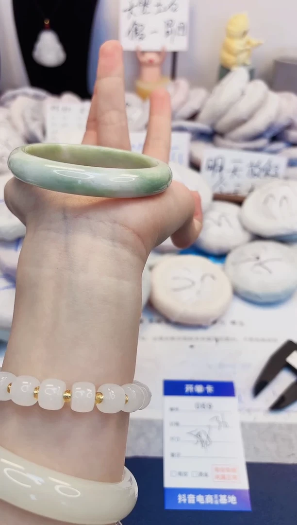 【闪购商品】石英质玉手镯未镶嵌69-翠玉-圈口58