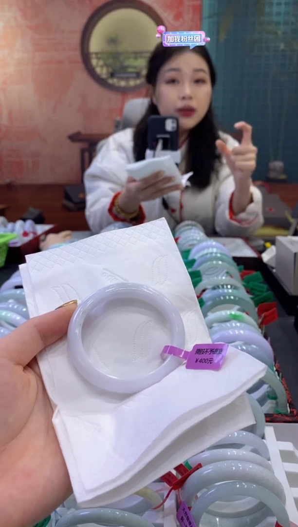 【闪购商品】翡翠手镯未镶嵌多人19433