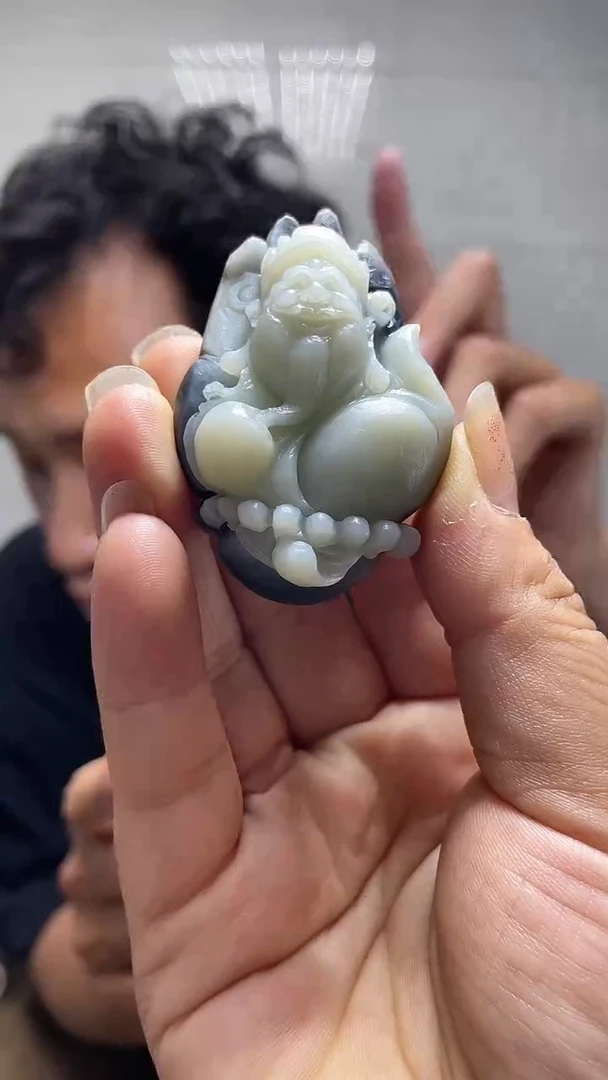 和田玉未镶嵌挂件定制