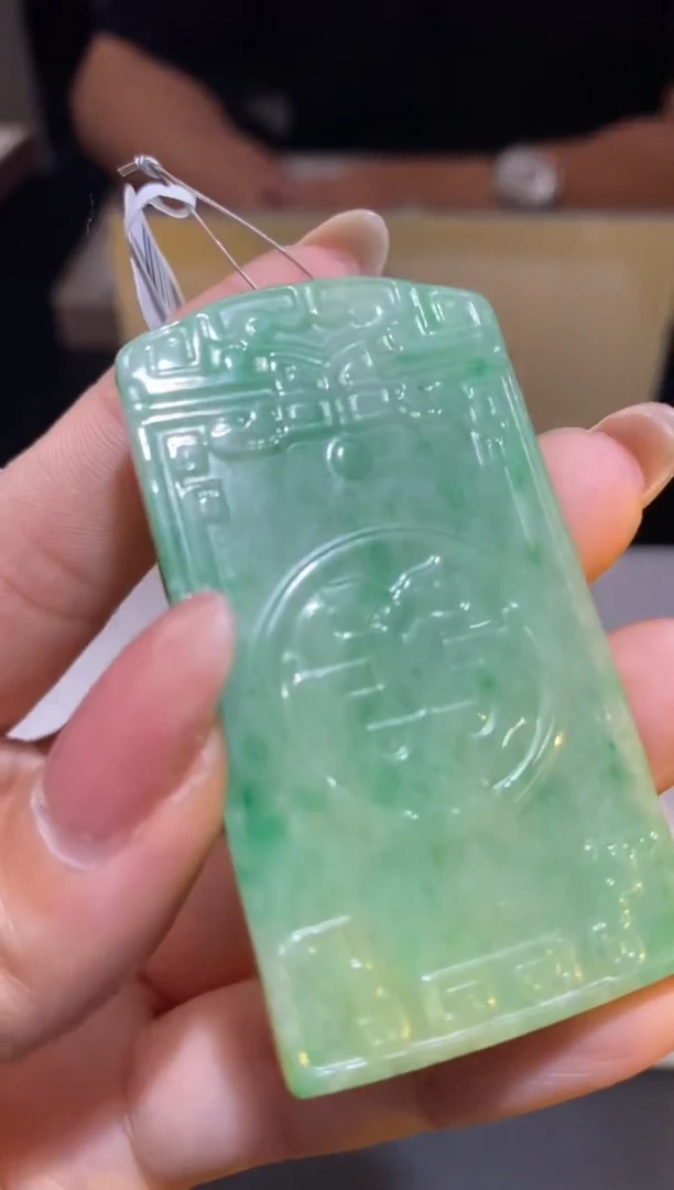 颈饰未镶嵌翡翠40389