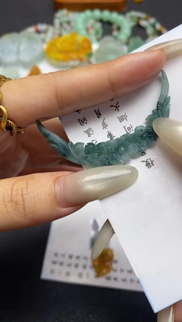 定制翡翠未镶嵌翡翠毛货~