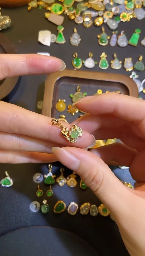 吊坠(不含链)银S925镶嵌翡翠1