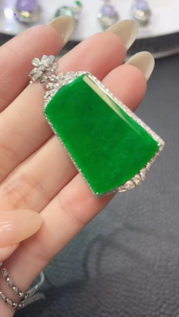 【云中意】-18K金 翡翠无事牌hc- 多样性发货一件