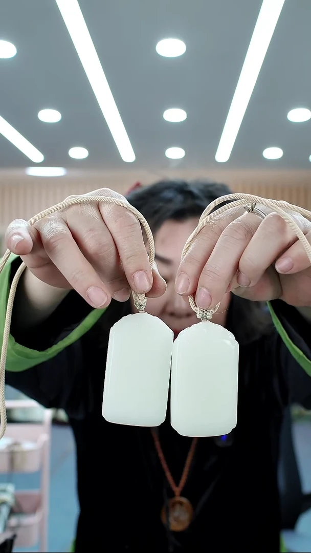 颈饰未镶嵌和田玉多样式发货随机发一