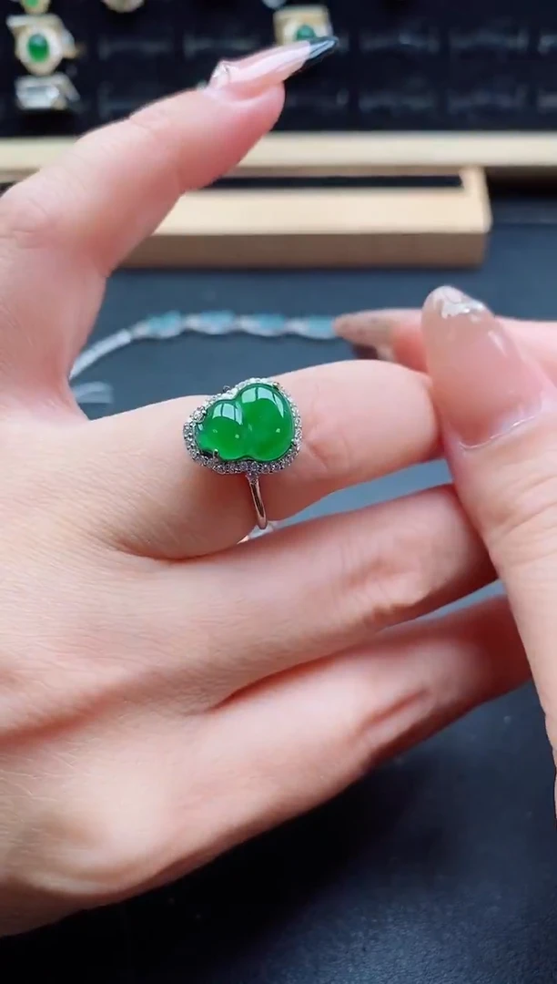 银S925镶嵌戒指翡翠1