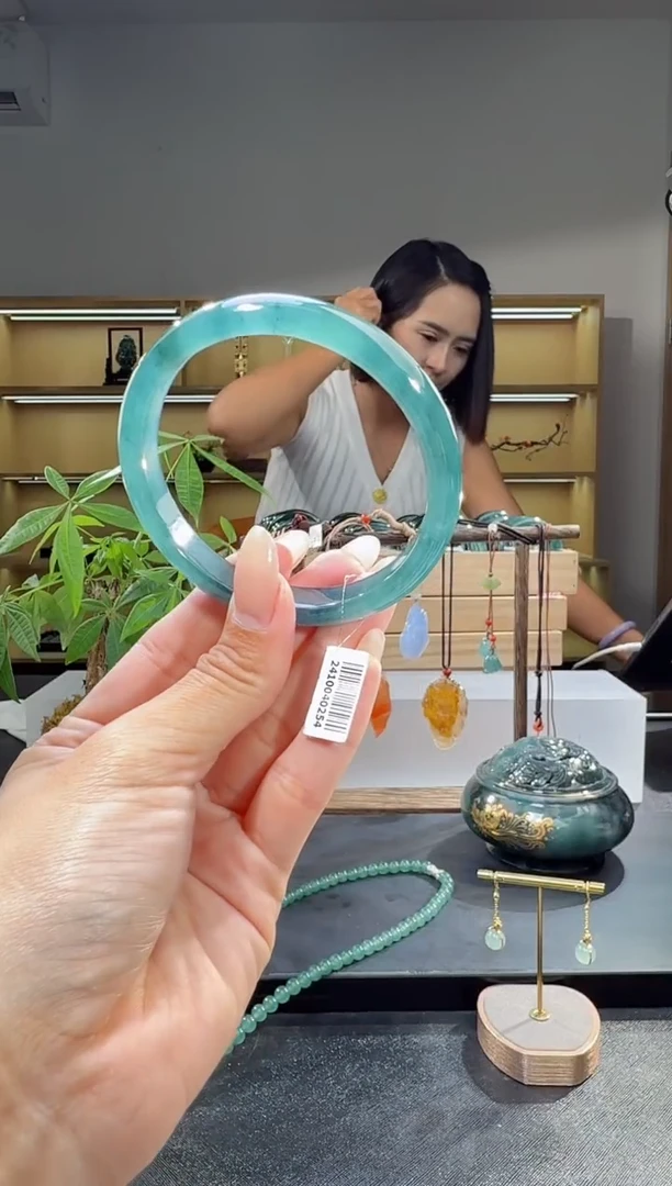 未镶嵌手镯翡翠60.5圈