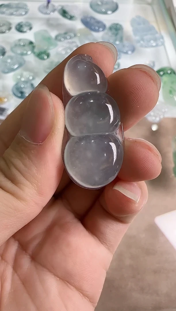 【闪购商品】翡翠吊坠(不含链)未镶嵌··