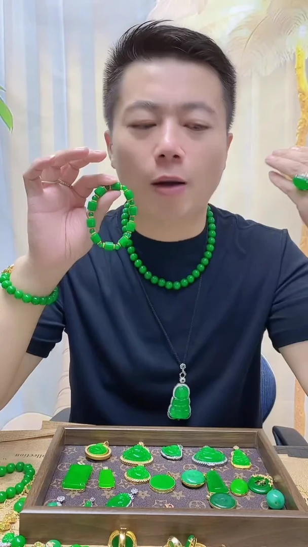 未镶嵌手链翡翠翡翠手链