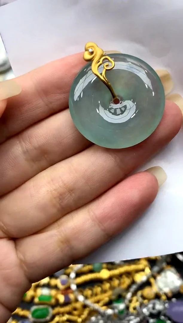 翡翠18K金镶嵌颈饰401-中国好珍宝