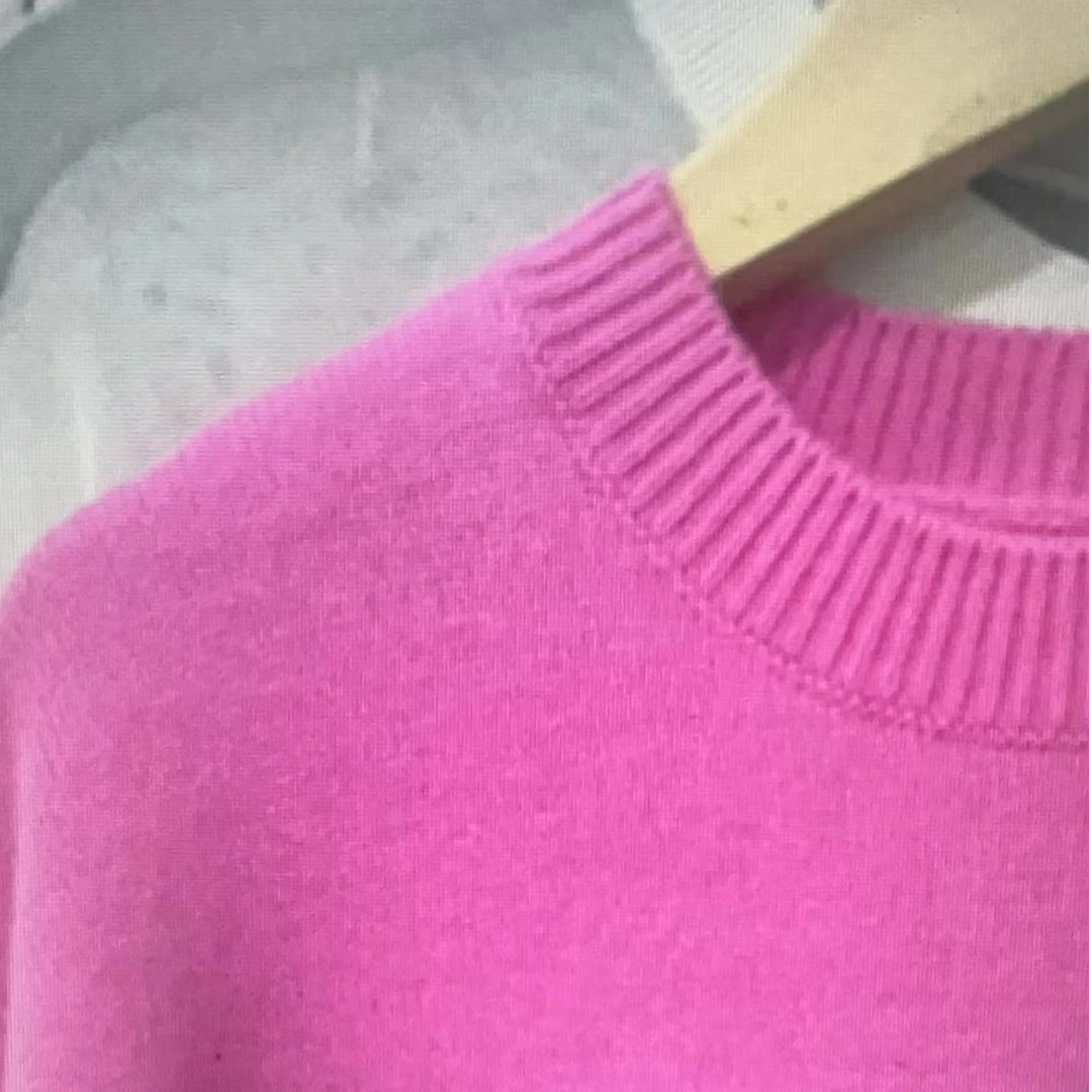 【轻奢】圆领 宽松t恤 樱桃毛衣 爱心设计感黑色 毛衣  ZK065