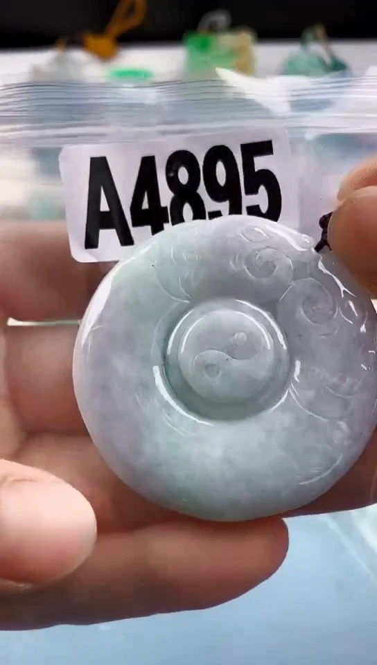 翡翠未镶嵌颈饰天然翡翠吊坠挂件