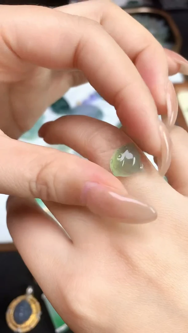 颈饰未镶嵌翡翠25112503