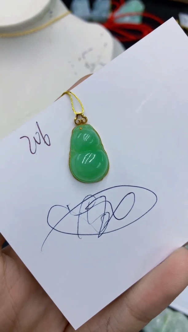翡翠18K金镶嵌颈饰花*11111111111
