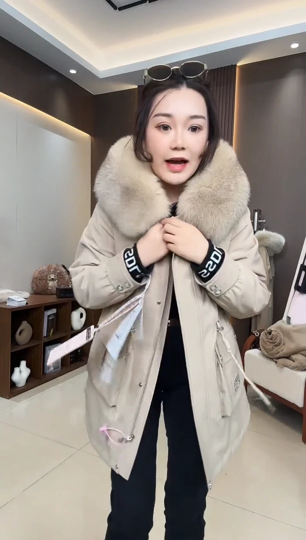 01编号双胆派克服奶咖色90-115斤