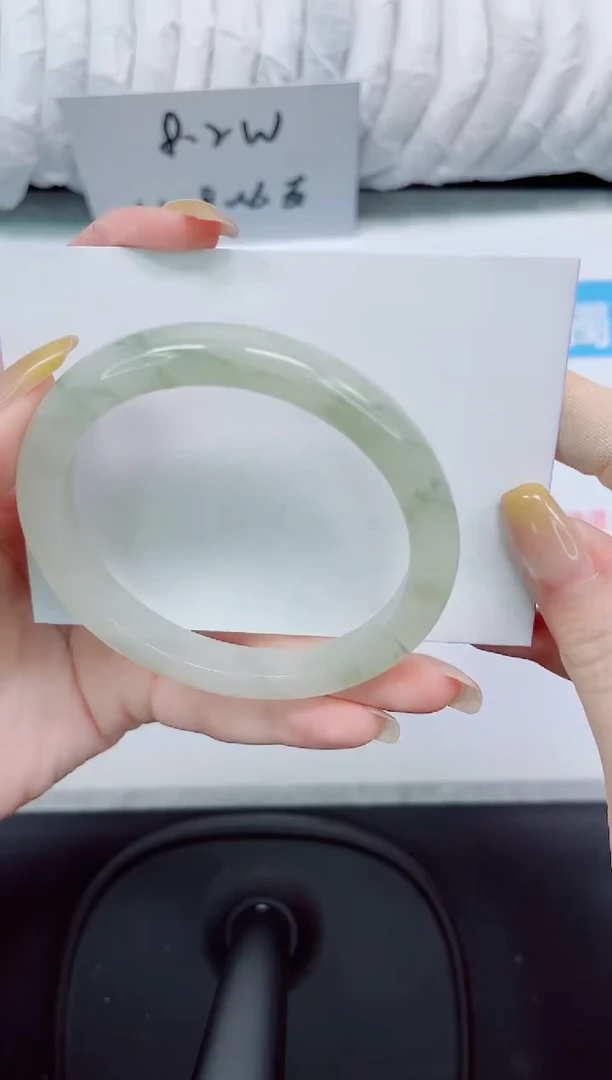 石英质玉手镯未镶嵌463