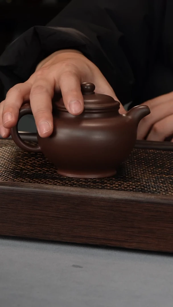 【闪购商品】掇只 老紫泥（556号）