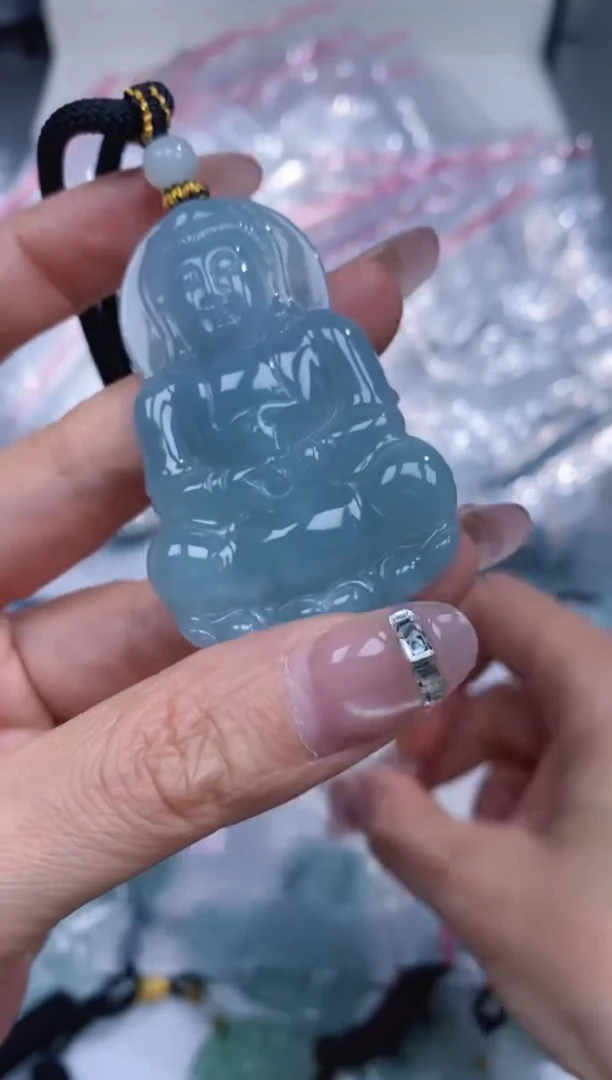 颈饰未镶嵌翡翠吊坠