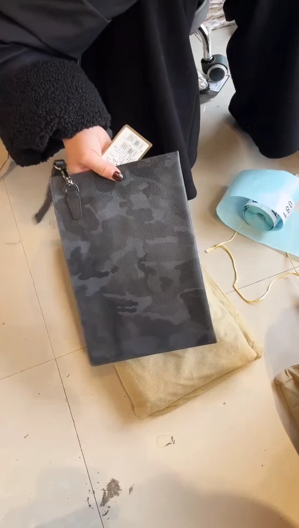 头层牛皮081品牌男包清货中(不要卡单，理性消费）