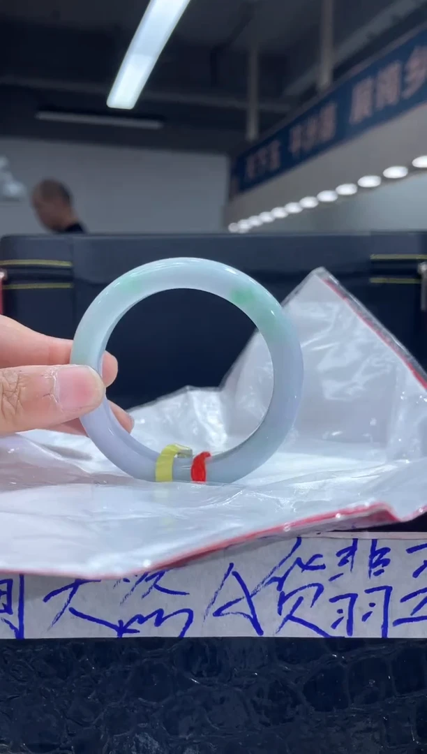 未镶嵌手镯翡翠7