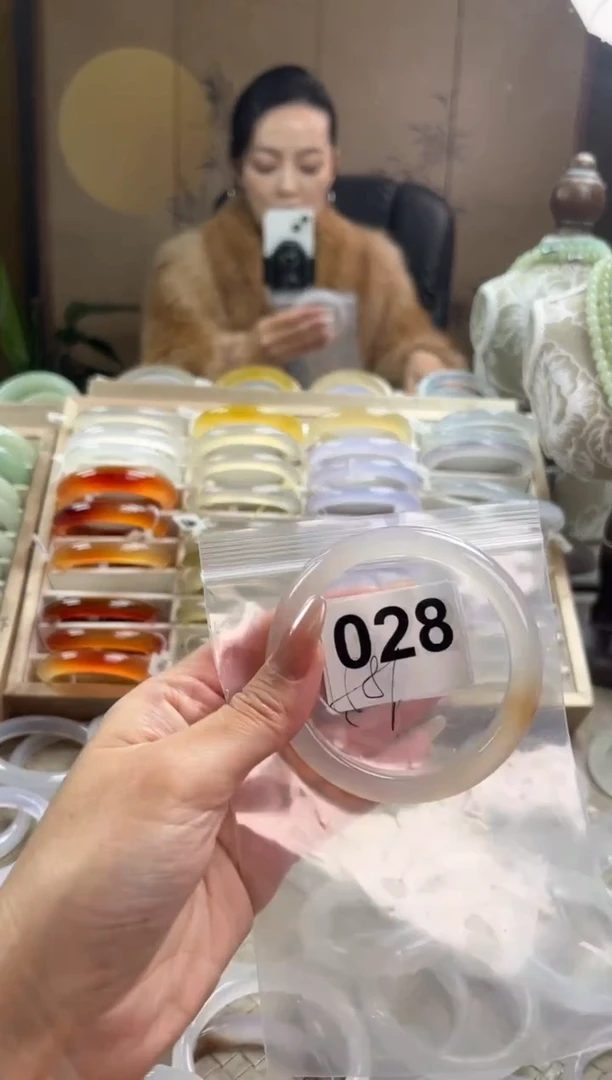 手镯玛瑙/玉髓未镶嵌028