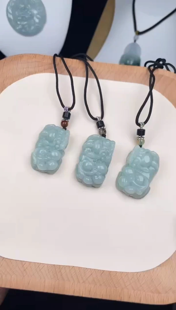颈饰未镶嵌翡翠Y5A082绿貔貅（单件）+送同款绳子（多样性发其一）