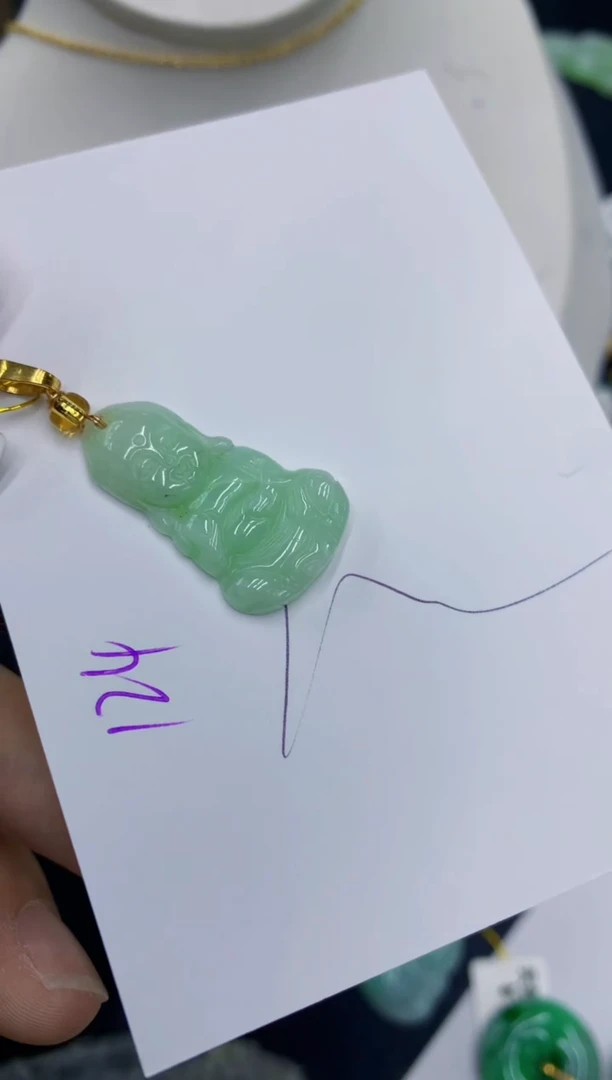 翡翠未镶嵌颈饰11111111111