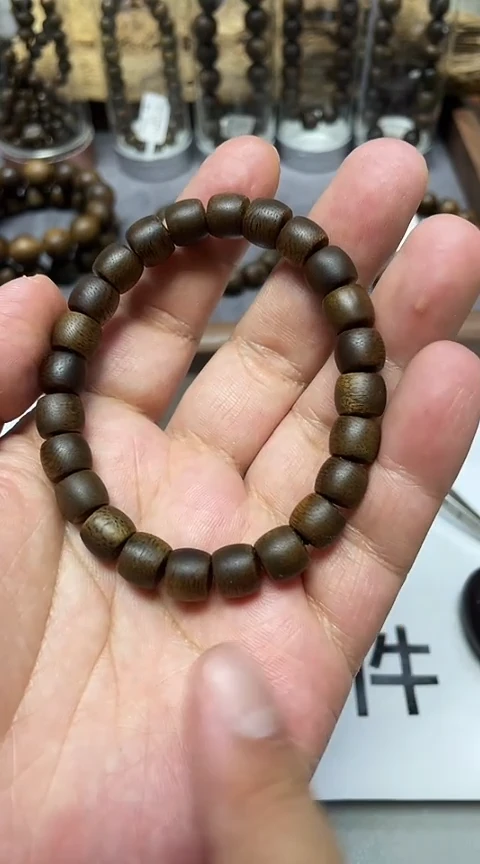 【闪购商品】沉香手串S级柬埔寨金丝菩萨棋0.9规格沉水级老料