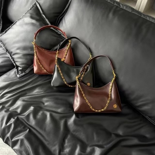 1501 红黎色（长27厘米高19厘米）经典百搭女士包包（无礼盒）