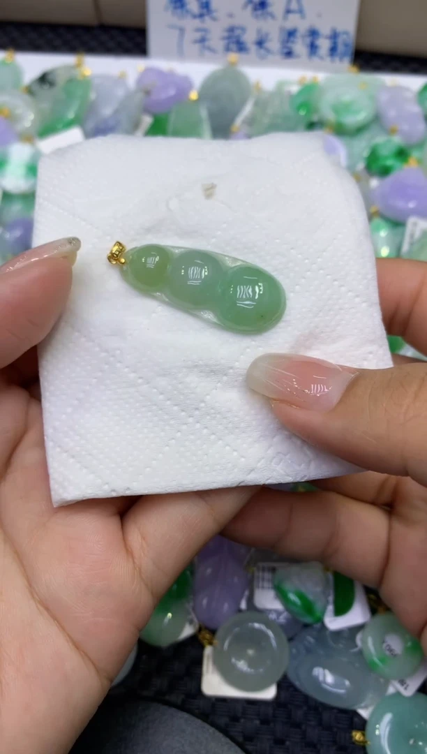 颈饰未镶嵌翡翠天然缅甸A货翡翠