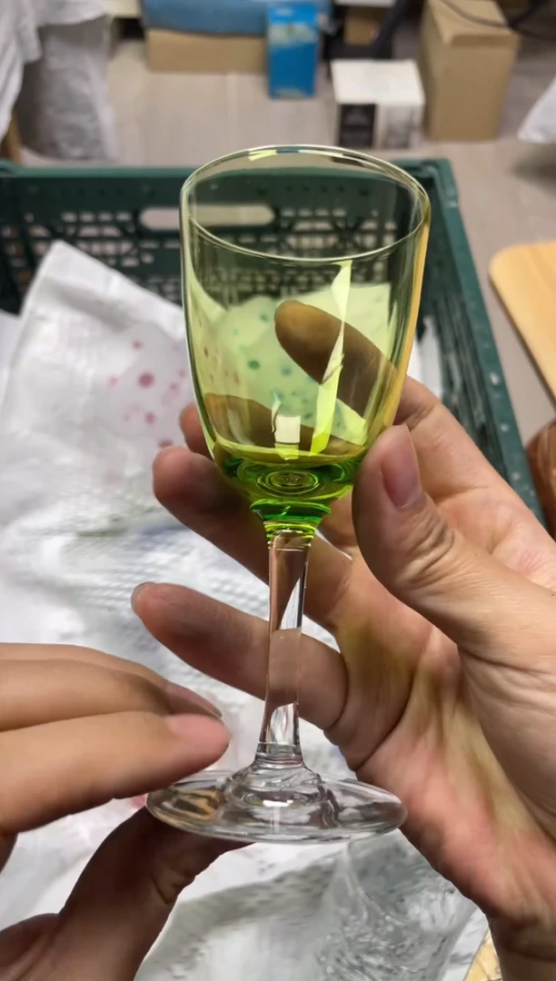 手工艺品玻璃乔*415精美产品感谢选购