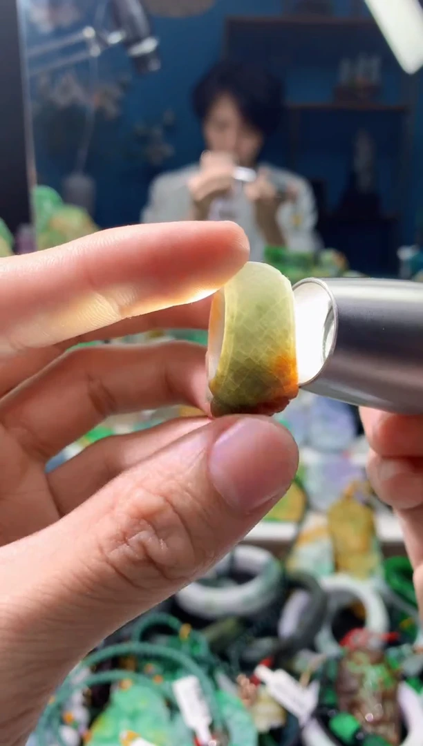 颈饰未镶嵌翡翠天然缅甸a货翡翠